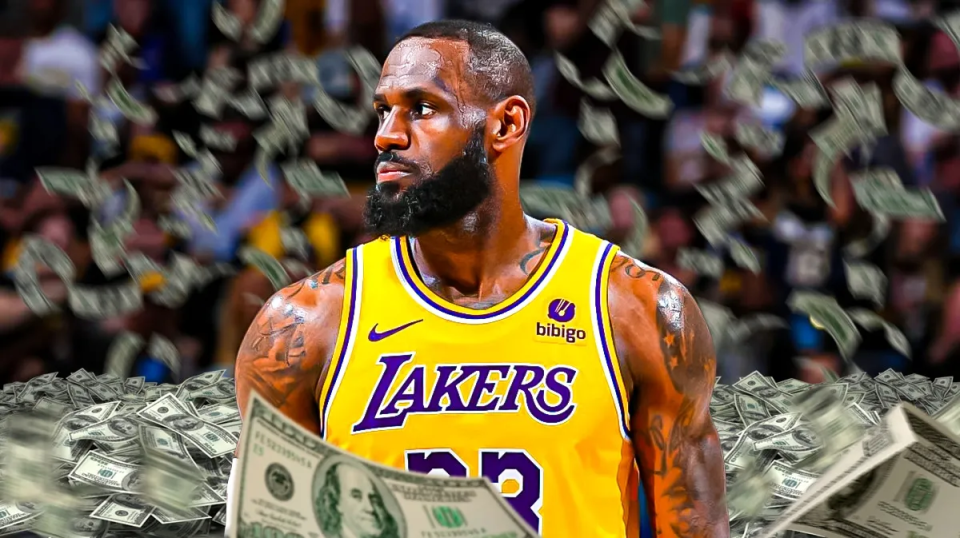 星空体育APP-詹姆斯或创NBA降薪纪录！下赛季可能少赚4873万：从顶薪变底薪？